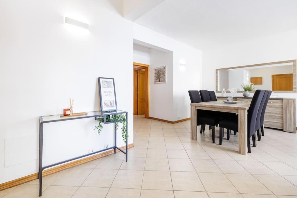 Sea-front 1' Min! - With Ac & Wifi Apartment Quarteira