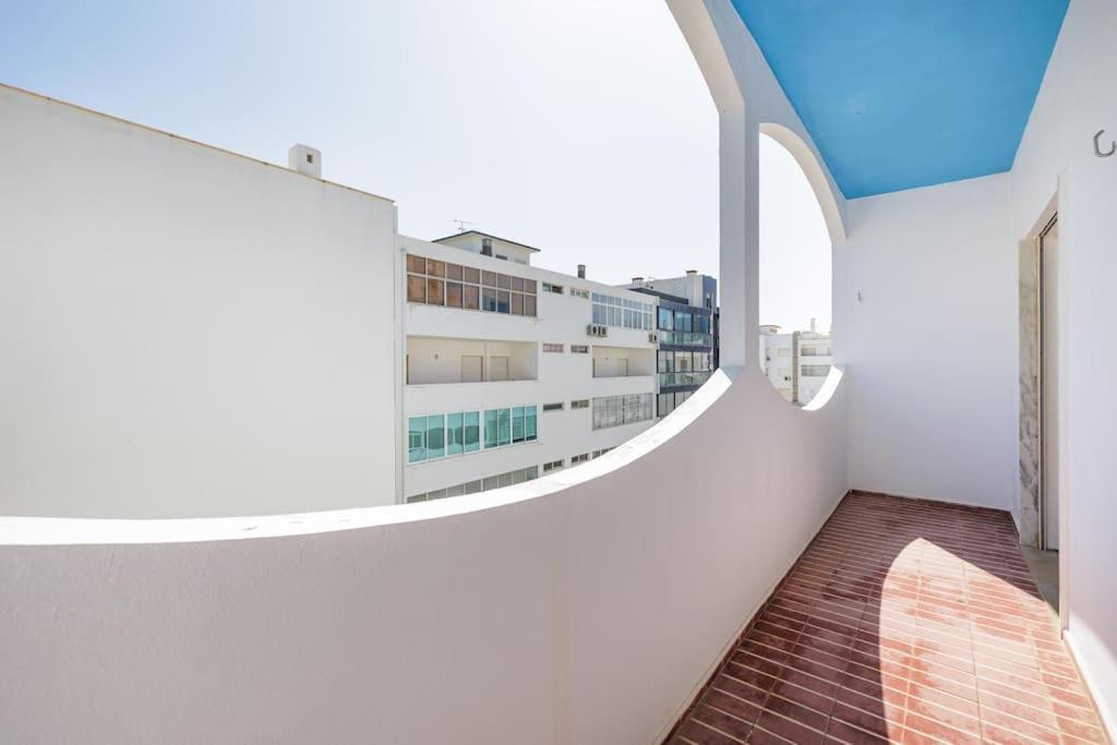 Sea-front 1' Min! - With Ac & Wifi